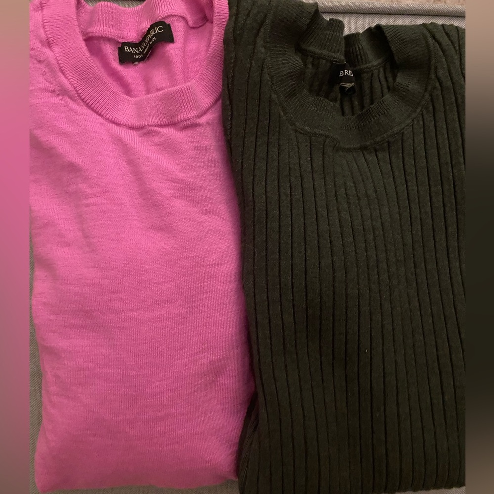 Banana Republic Pink and Green Sweaters XS